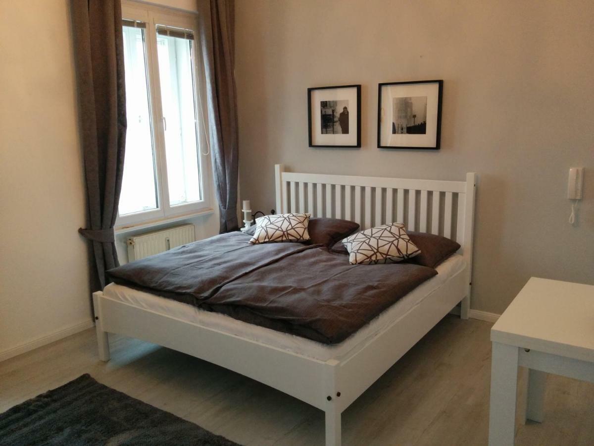 Seeblick Apartment/Zimmer Gmunden Zewnętrze zdjęcie